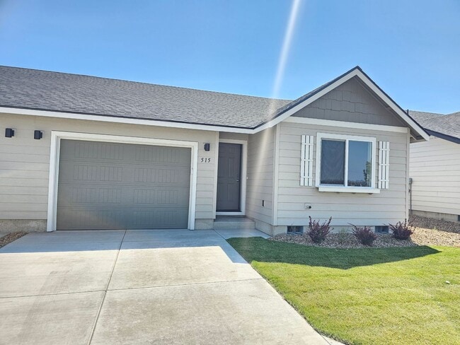 Building Photo - **NEW CONSTRUCTION**