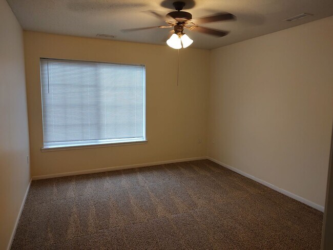 Photo - Diamond Valley Apartments