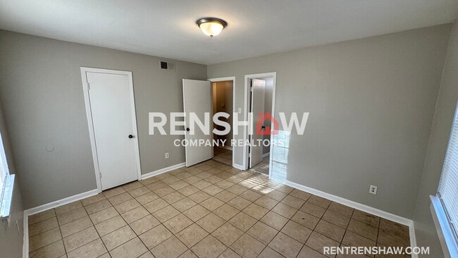 Photo - 1976 Goldbrier Ln