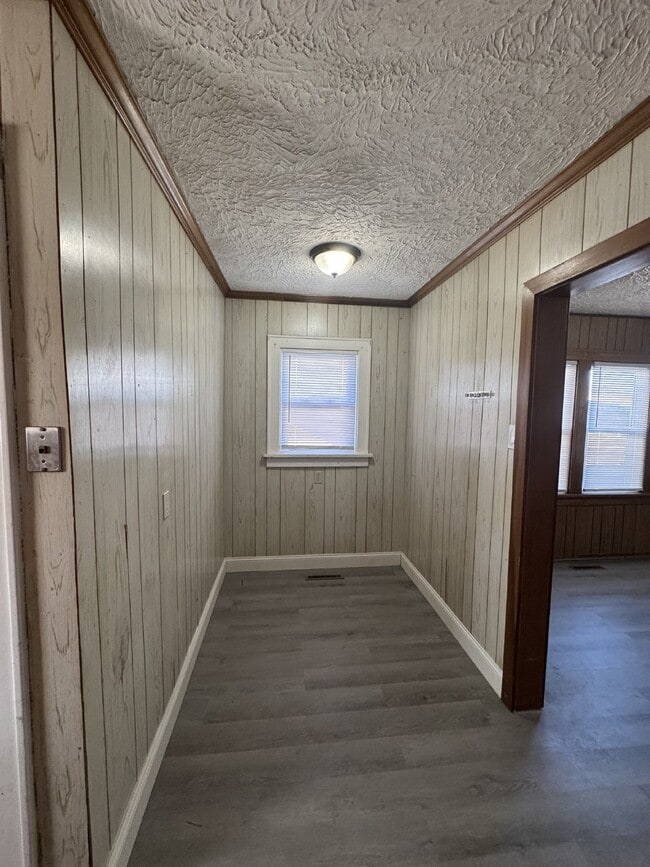 Photo - 1921 S Everett St