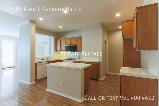 Photo - 27910 John F Kennedy Dr