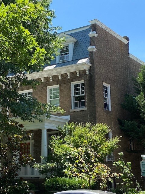 Photo - 1662 Hobart St NW