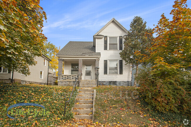 Building Photo - 625 Innes St NE Rental