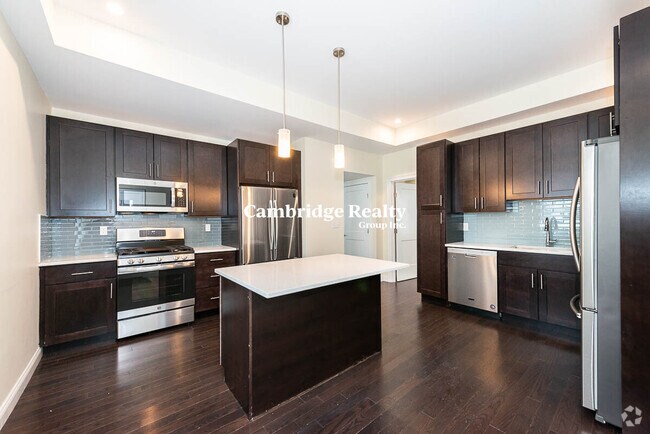 Building Photo - 12 Marion St Unit 1T Rental