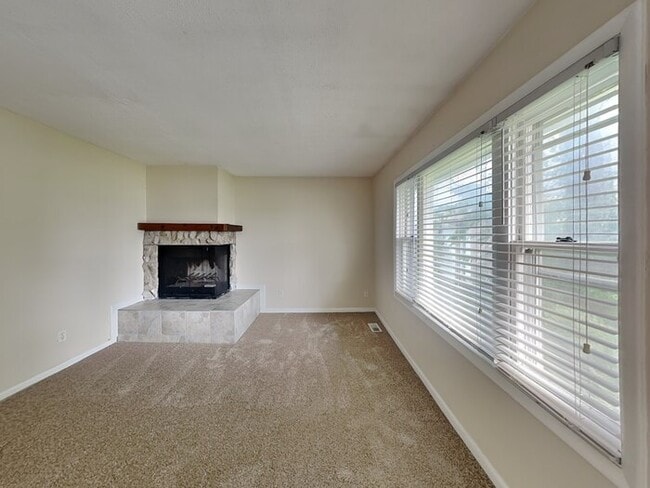 Photo - 1128 W North St