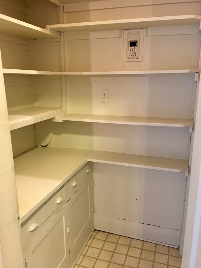 Photo - 3736 Whitland Ave Unit Apt 1