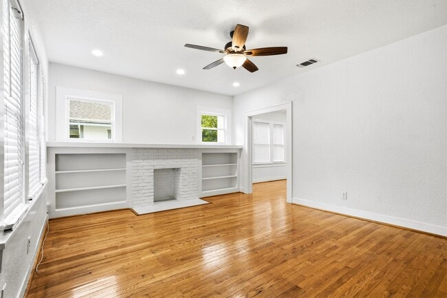 Photo - 1705 Virginia Pl