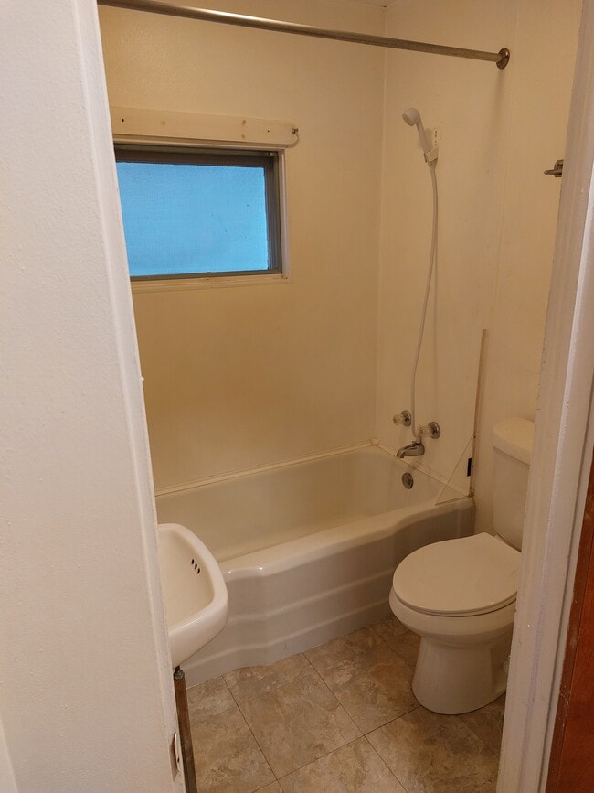 Photo - 111 Jefferson Ave Unidad A