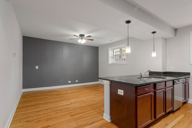 Photo - 7359 N Ashland Blvd Unit G