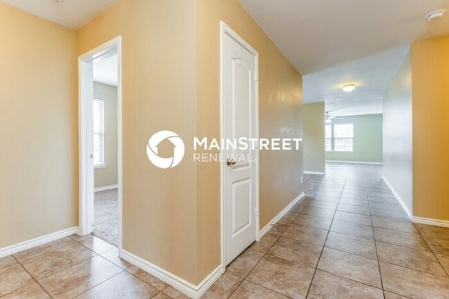 Photo - 3 Bedroom Pet-Friendly Home in Balch Springs, TX with Main Street Renewal