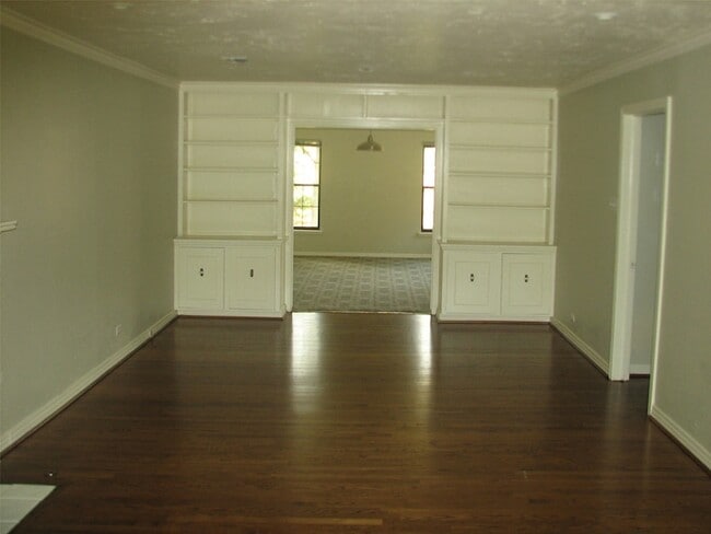 Photo - 10943 Desdemona Dr