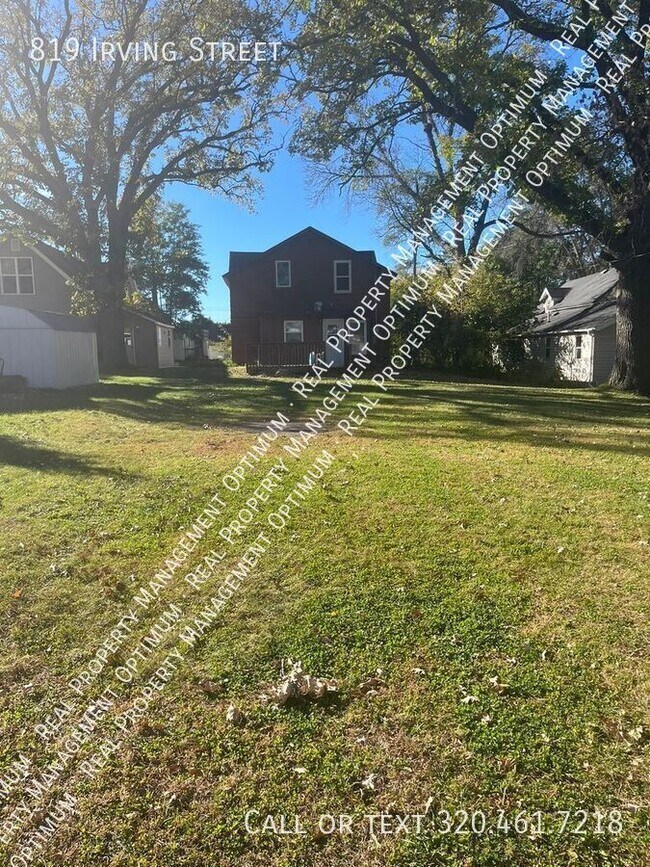 Photo - 819 Irving St