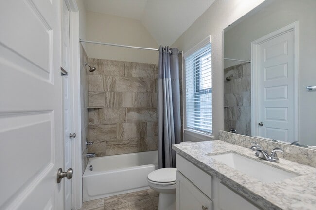 Photo - 30103 Aralia Dr
