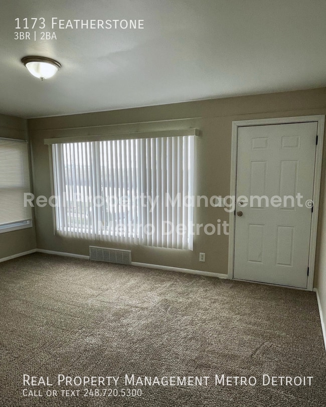 Photo - 1173 Featherstone-