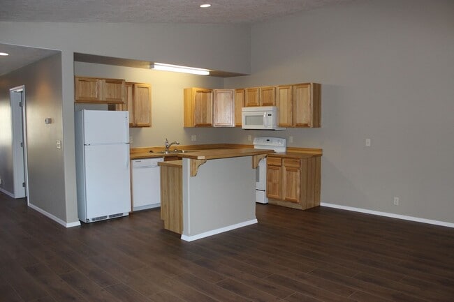 Photo - 16671 Shaw Pine Ct