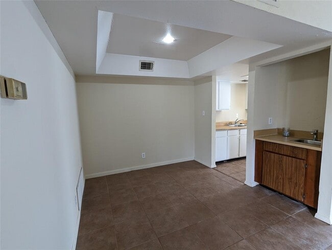 Photo - 7431 Holly Hill Dr