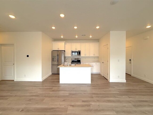 Photo - Desert Color Condo 3 bd, 2 bt, 1 Car Garage Unit 5204