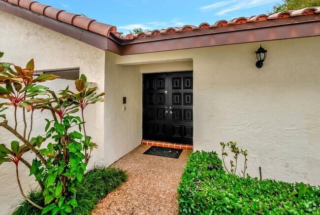 Building Photo - 6725 Lago Vista Ter Rental