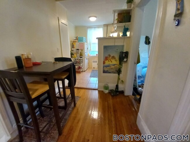Photo - 126 Warren St Unidad 42