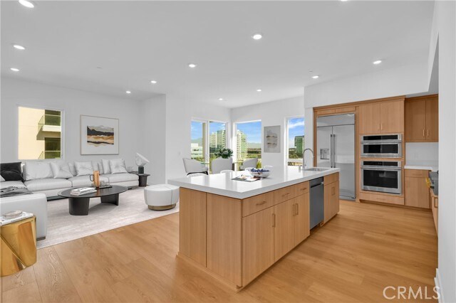 Photo - 3614 Rivington