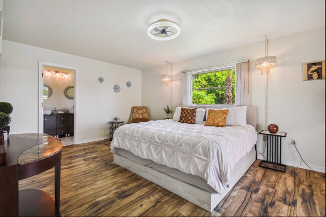 Photo - 5058 Ackley Terrace