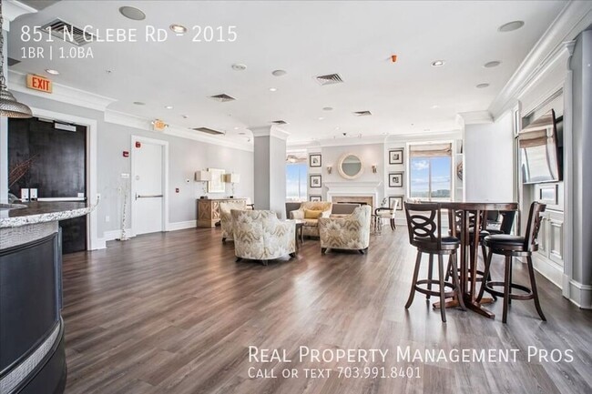 Photo - 851 N Glebe Rd Unidad 2015