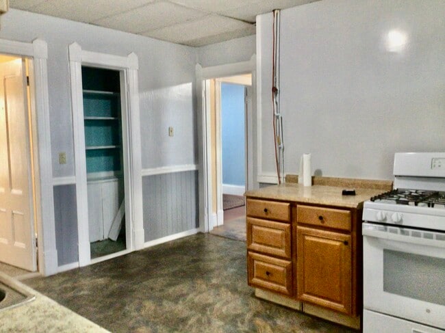 Photo - 32 Dix St Unit 3 bedrooms WPI area