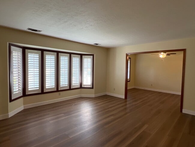 Photo - BEAUTIFULLY UPDATED 3 BEDROOM HOME!!