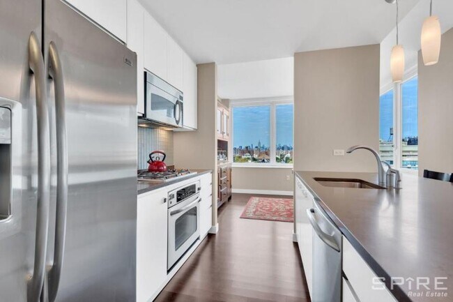 Building Photo - 2 bedroom in Brooklyn NY 11201 Unit 21A Rental