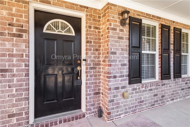Photo - Beautiful 4 Bedroom House in Grayson!