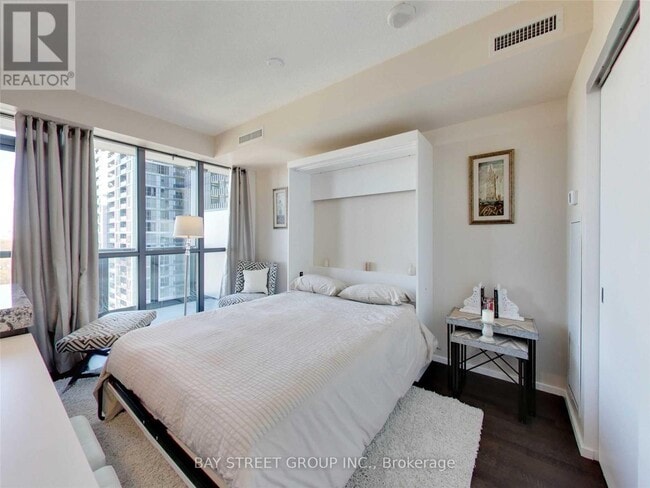 Photo - 101 Charles St E Unité 2907