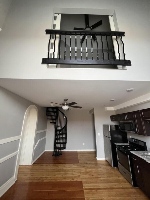 Photo - 421 N Brady St Unit 10