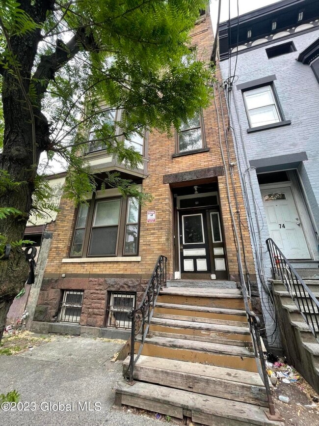 Photo - 72 Grand St Condo