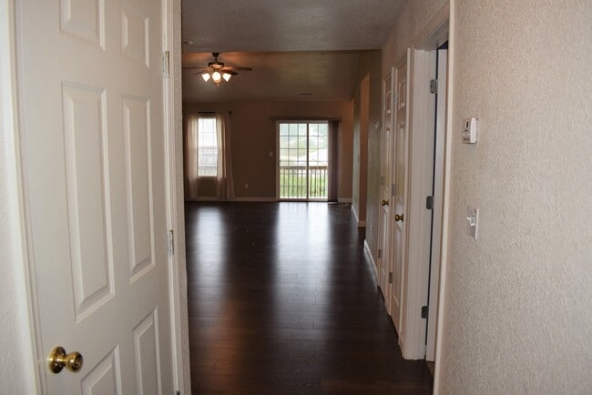 Photo - 3 bedroom 2 Bathroom Duplex in Hunters Ridge