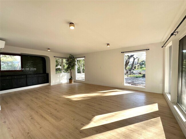 Photo - 17010 SW 77th Ave