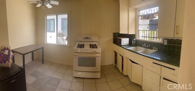 Photo - 213 N 7th St