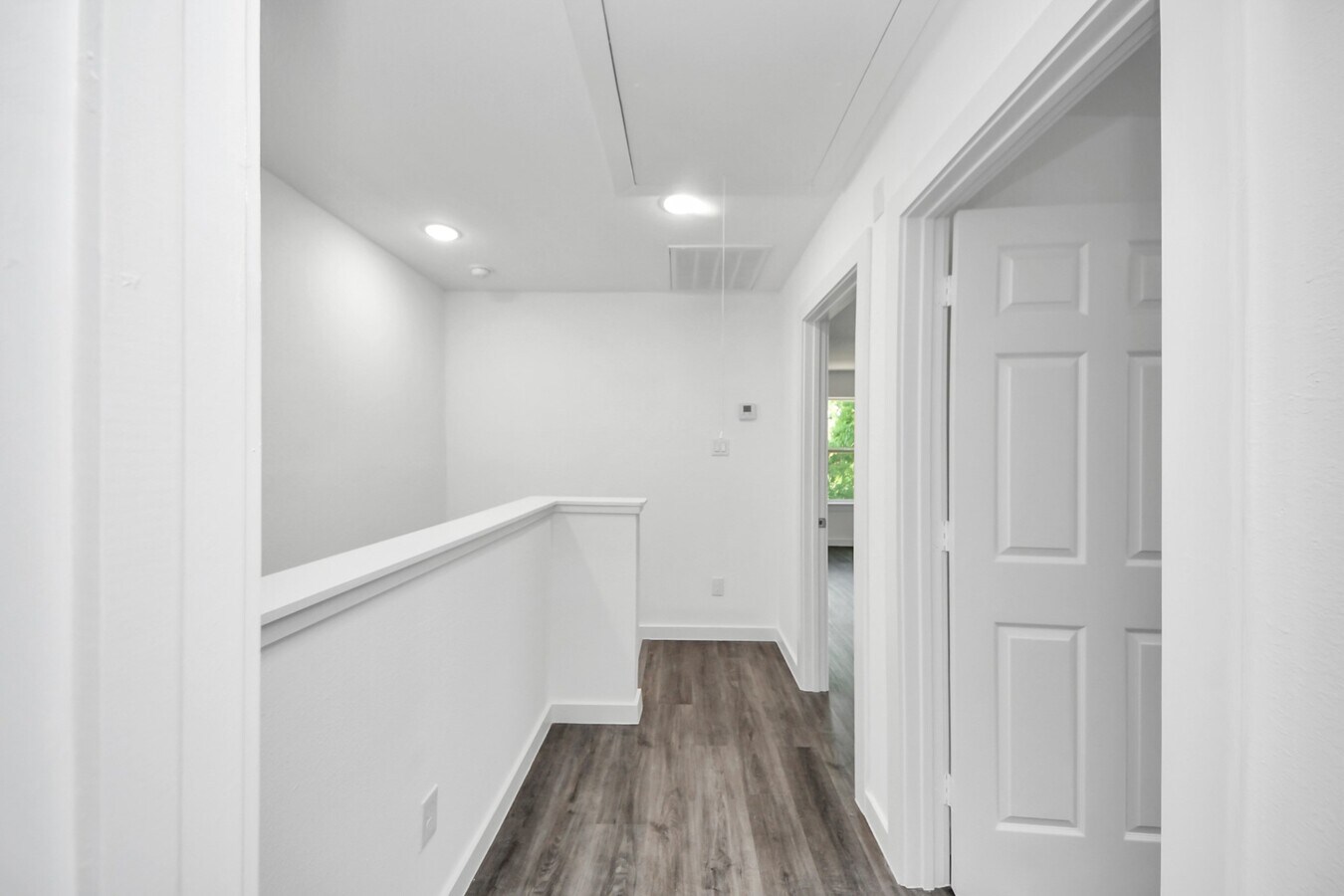 Photo - 2322 Wavell St