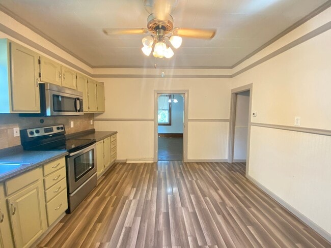 Photo - Coming Soon! Spacious 3 Bedroom, 1 Bath Ho...
