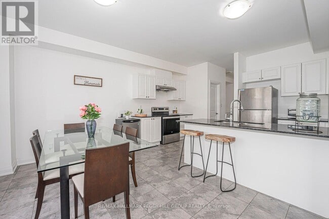 Photo - 42 Alaskan Heights