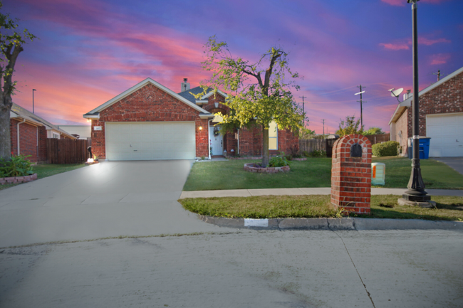Photo - 2697 Redcedar Dr House