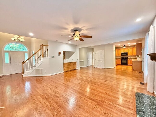 Photo - 9412 Springdale Dr