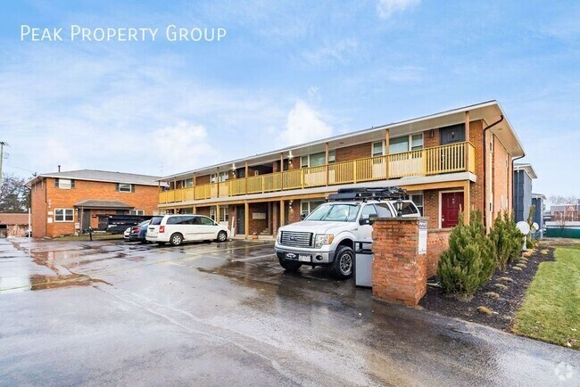 Building Photo - 558 Riverview Dr Unit H Rental