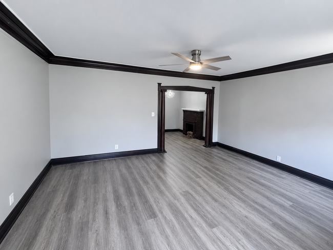 Photo - 6360 S Greenwood Ave Unit 6362 -  3