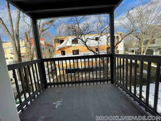 Photo - 79 Brook St Unidad 2R