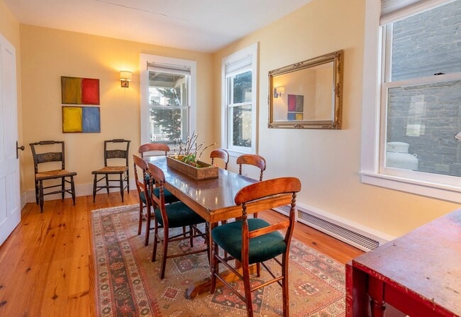 Photo - 2755 Essex Rd