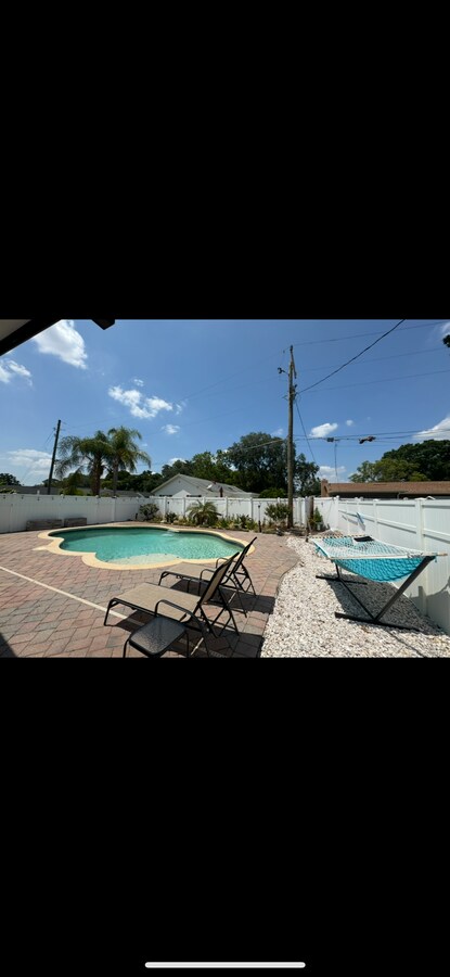 Photo - 1200 Oxford Rd