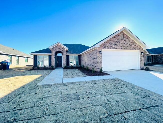 ** 4 bed 2 bath located in Prattville ** C... - ** 4 bed 2 bath located in Prattville ** C... House