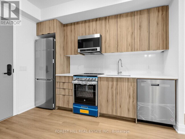 Photo - 700 Sheppard Ave W Unit 403
