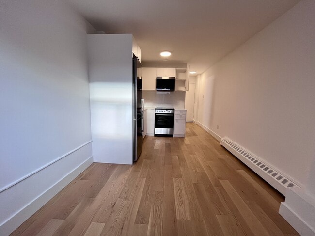 Photo - 798 Richmond Street West Unit 446