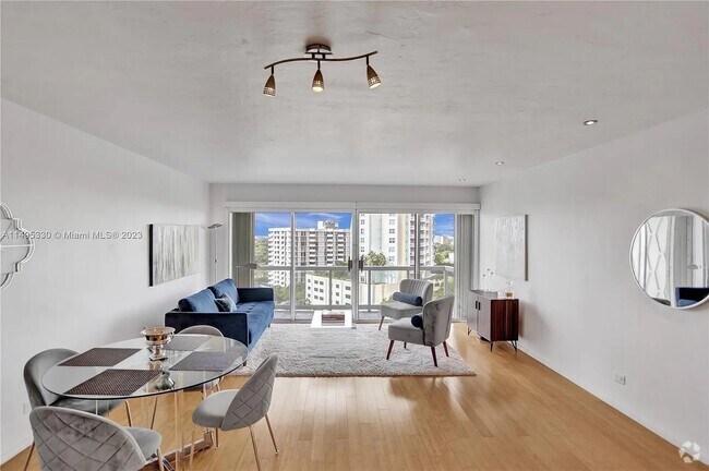 Building Photo - 2451 Brickell Ave Unit 11K Rental